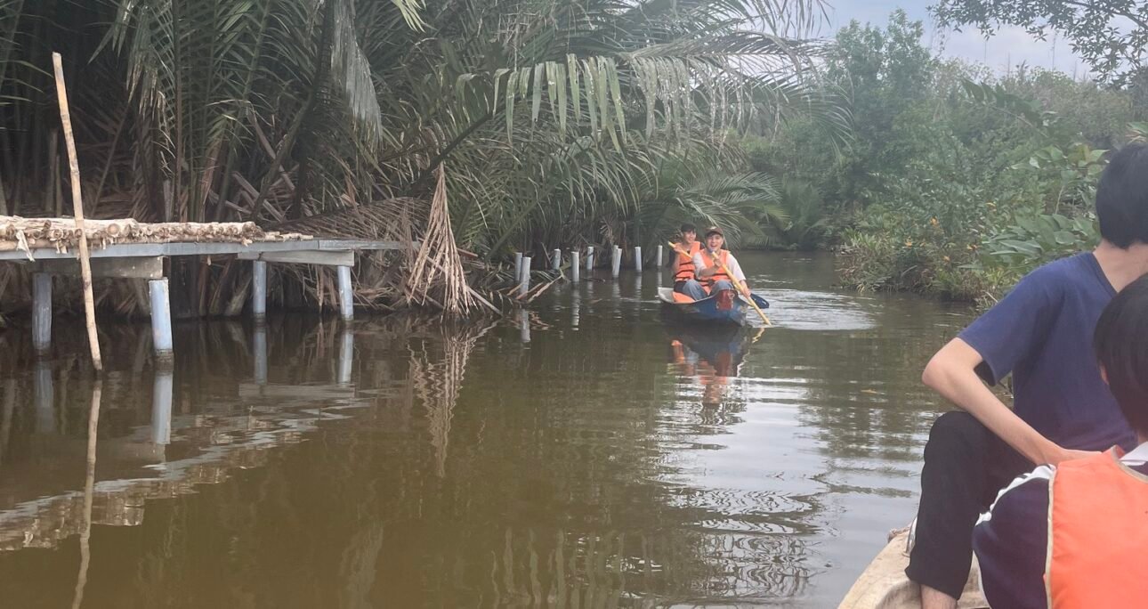 MONIQ TAP YEP 2024: Glamping – Ăn chơi bét nhè, xém quên đường về